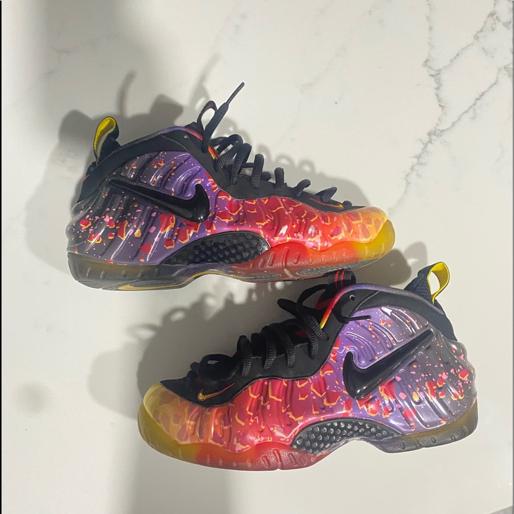 Nike Area 72 Asteroid Foamposite Pros